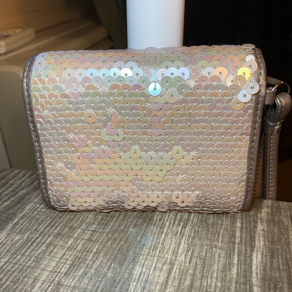 Vintage Coach Silver Sequin wallet wristlet silver w/ dust bag. - Picture 2 of 13